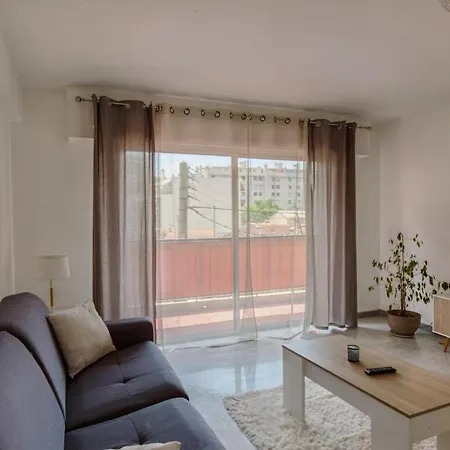 Appartamento Large Studio With Balcony In Cannes